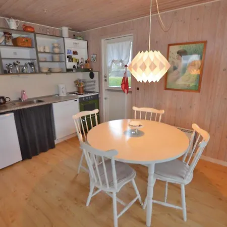 Lovely In With Kitchen 度假居